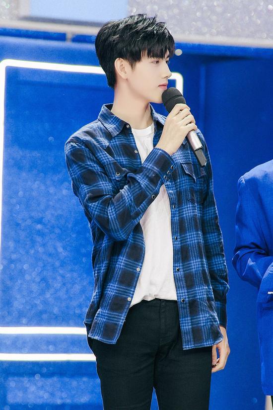 最新爆料陈飞宇固定女伴 第3张 最新爆料陈飞宇固定女伴 第3张